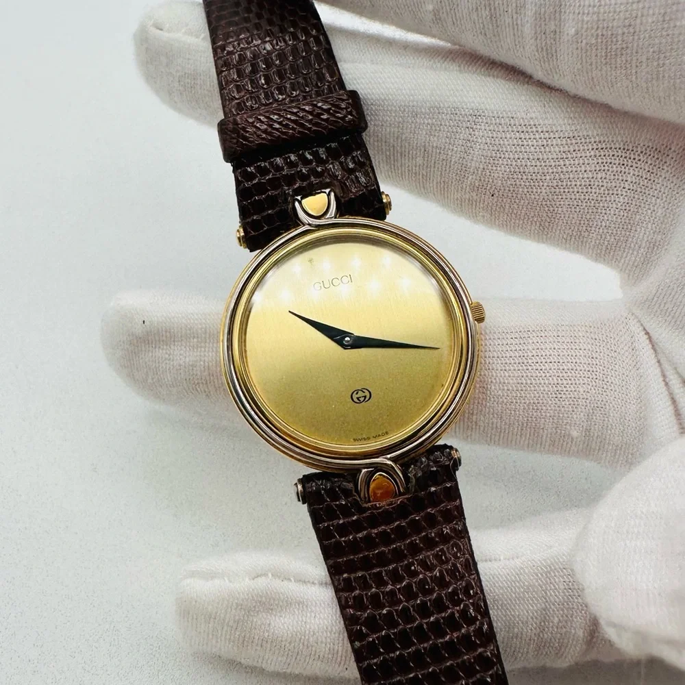 Gucci 4500 M Watch - Picture 2 of 10